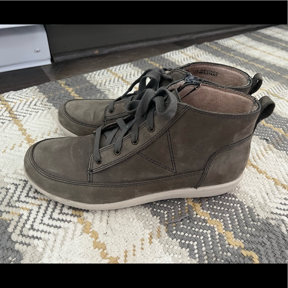 Vionic Booties